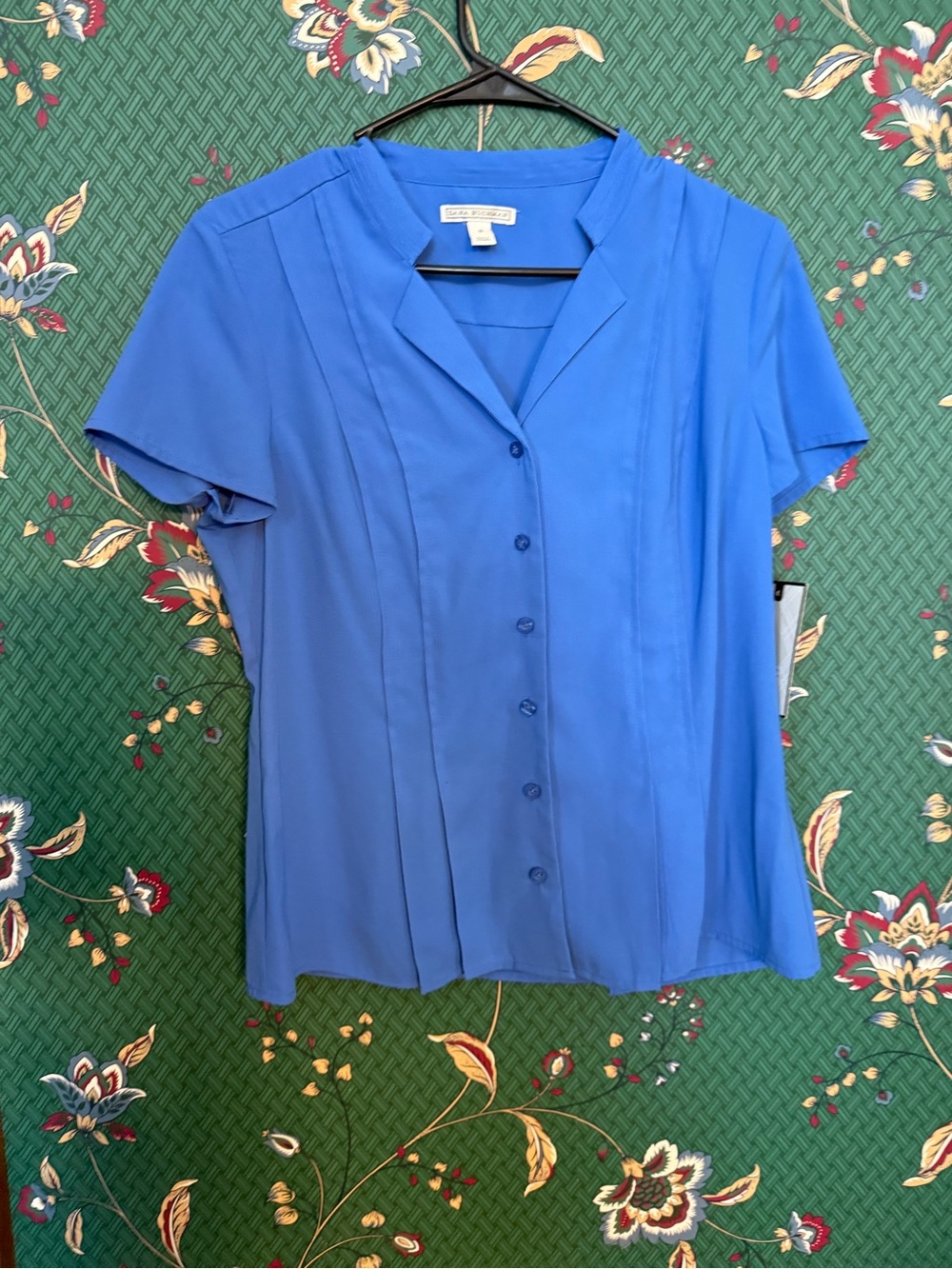Kohl's Blue Short-Sleeve Button Front Blouse